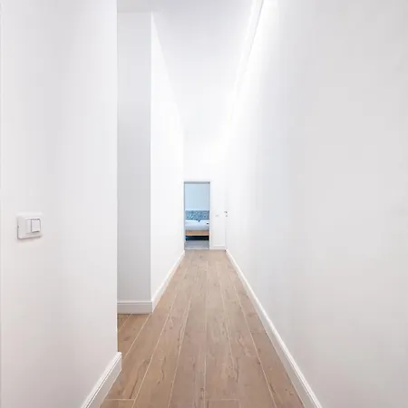 Domus Piramide * Rome