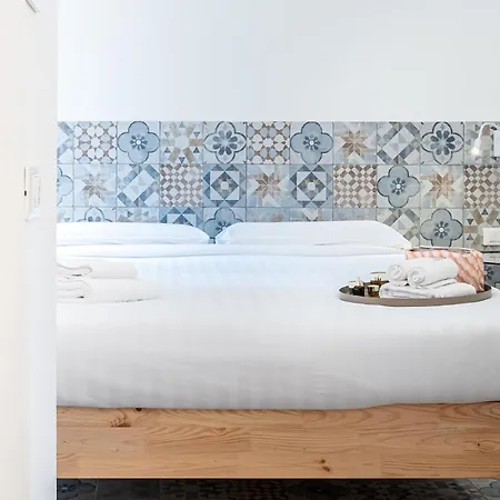 Domus Piramide Bed & Breakfast