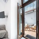 Couette-café Domus Piramide *